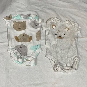 Carter’s Set Of 2 Bodysuits